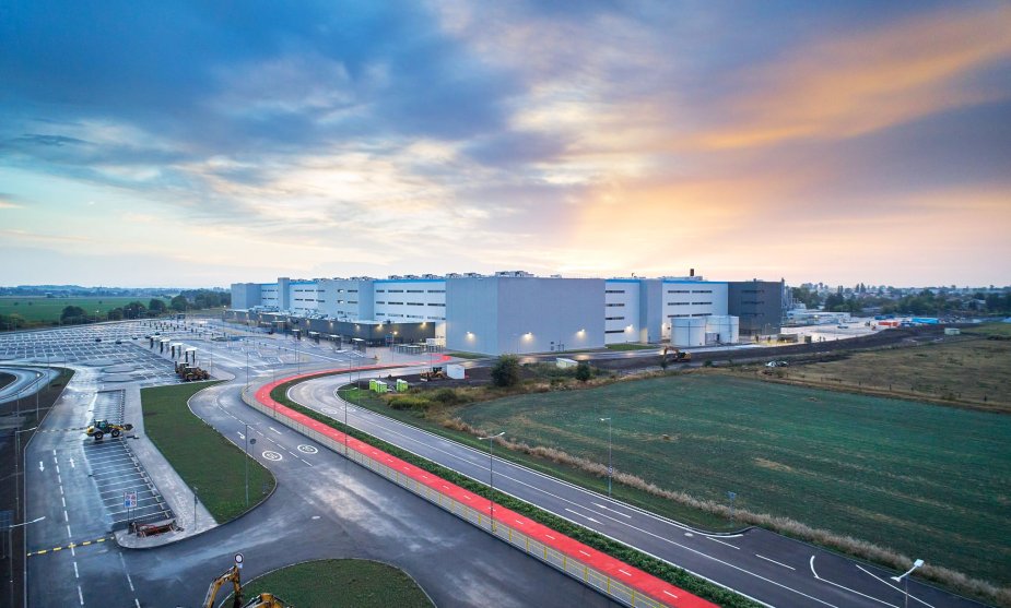 Nejmodernější distribuční centrum v Česku - dokončeno!