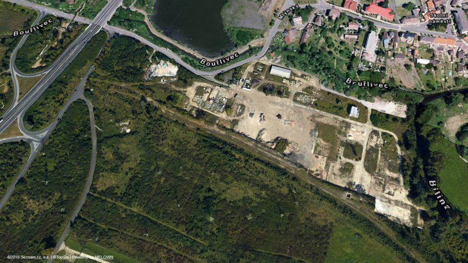 Modern industrial premises to replace an abandoned glass factory near Teplice