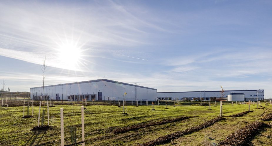 Společnost Seqoy expanduje v Parku Prague Airport II. Komiksoví hrdinové se stěhují do nové haly