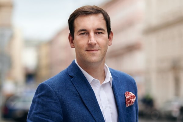 ¡Entrevista a Milan Kratina para CzechCrunch en "Prosekarna Halywood"!