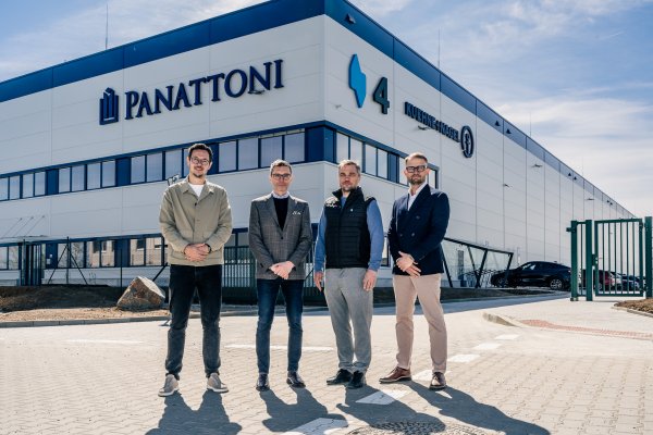 Přední logistická společnost Kuehne+Nagel převzala dokončené prostory v Parku Prague Airport II
