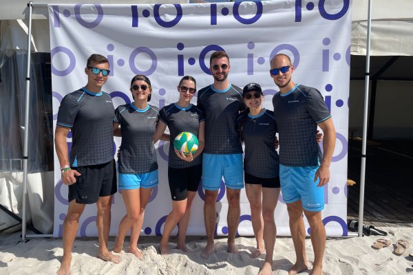 We participated again in the JLL Beach volleyball charity tournament!