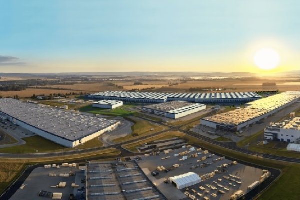 Accolade in a sustainable society
